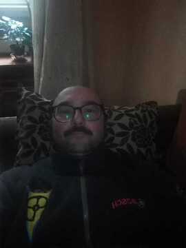 Pausa pranzo sul divano